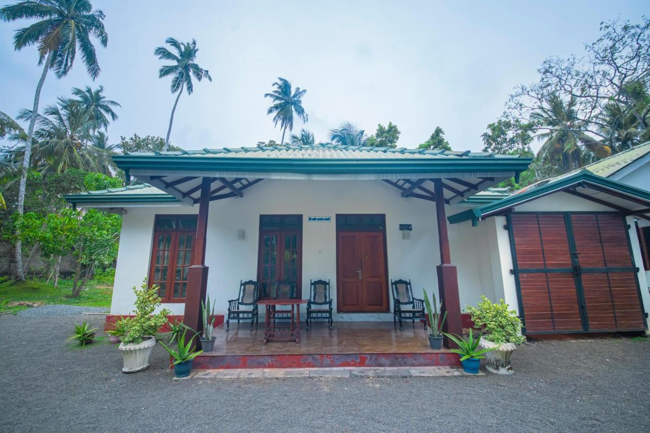 The Esence Of Sri Lanka Villa Ahungalla Exterior photo